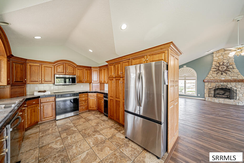 12081 S Country Club Drive Property Photo 16