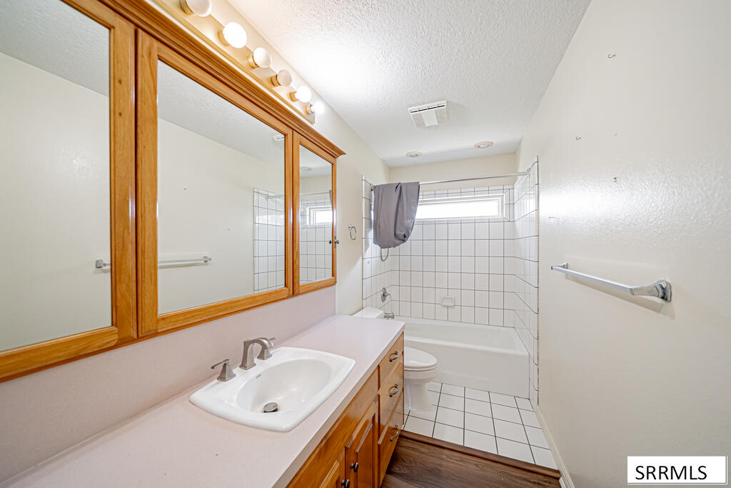 12081 S Country Club Drive Property Photo 38