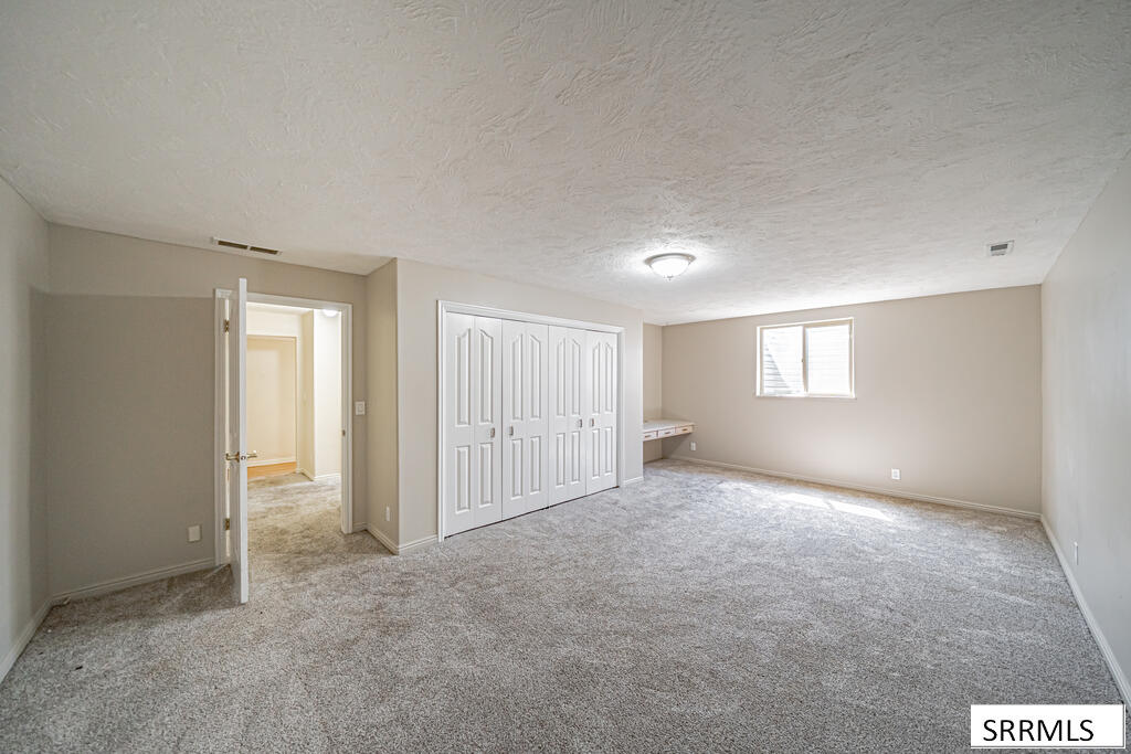 12081 S Country Club Drive Property Photo 40