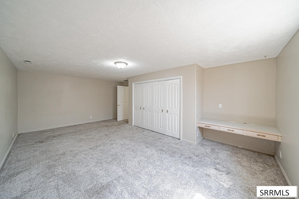 12081 S Country Club Drive Property Photo 41