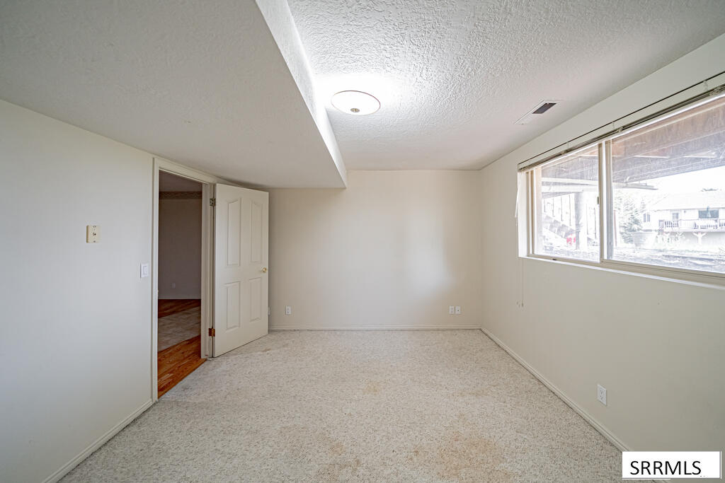 12081 S Country Club Drive Property Photo 42