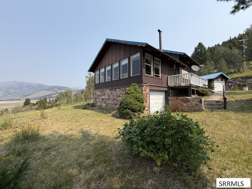 5175 Mountain Drive Property Photo 1