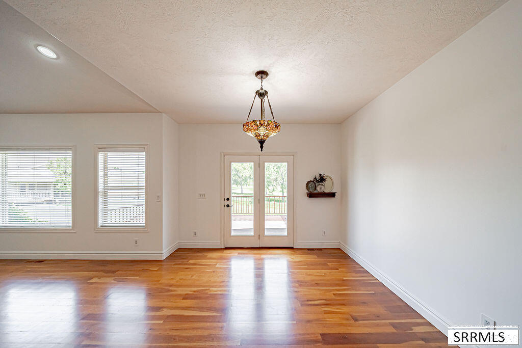 3336 Lundburg Lane Property Photo 15