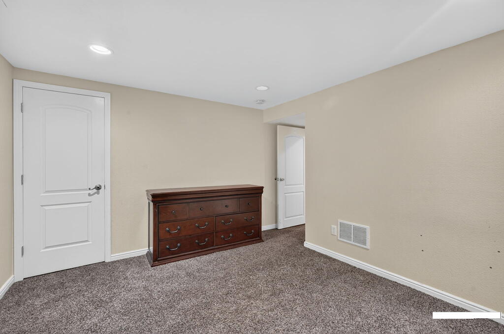 1015 Park Lane Property Photo 19