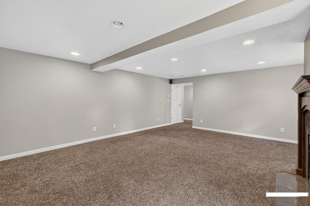 1015 Park Lane Property Photo 23