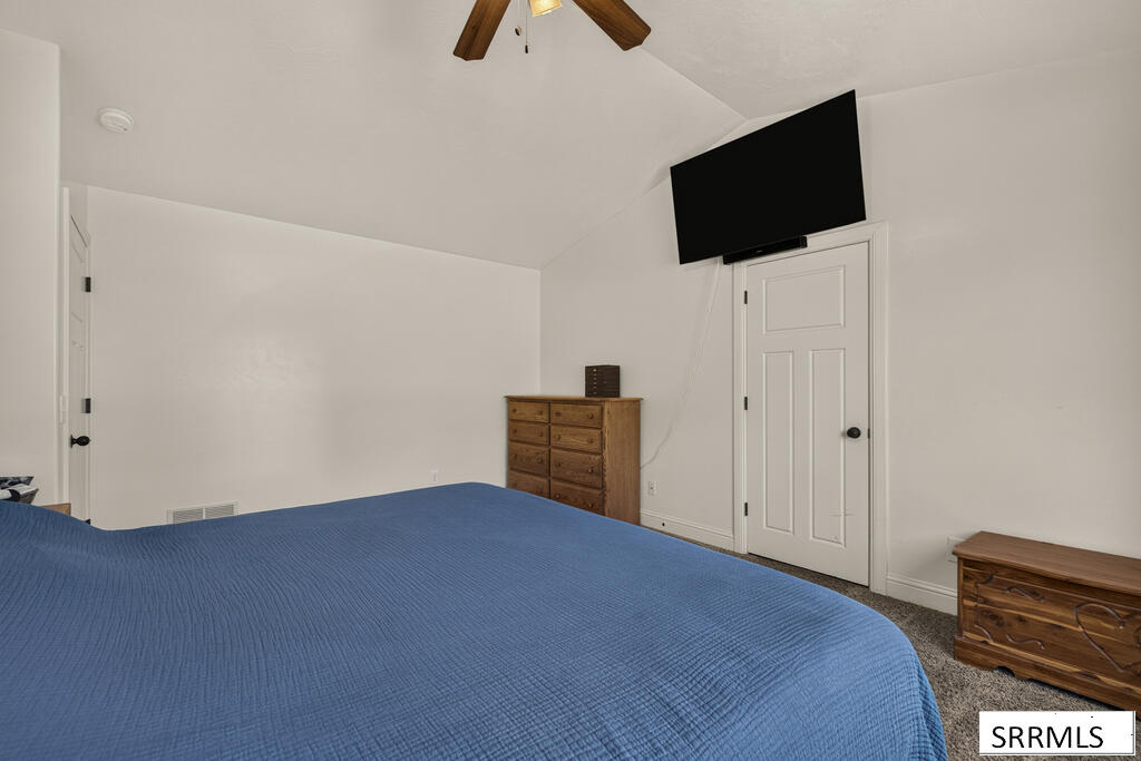 127 N 4010 E Property Photo 10