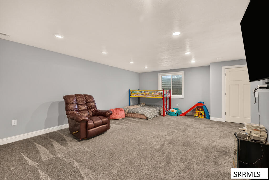 127 N 4010 E Property Photo 17
