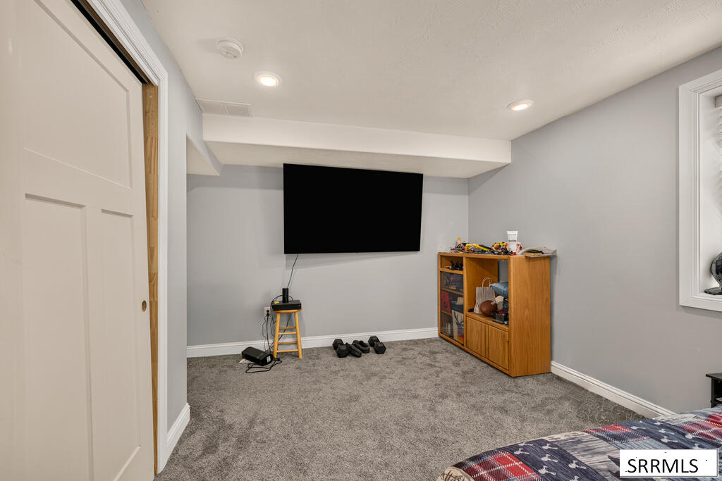127 N 4010 E Property Photo 19