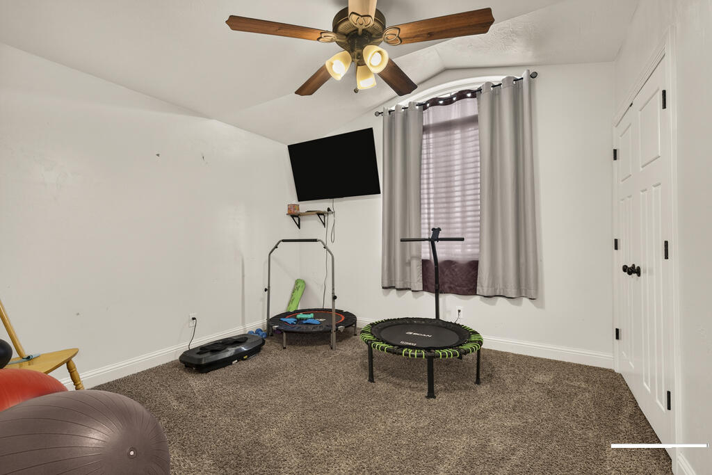127 N 4010 E Property Photo 20