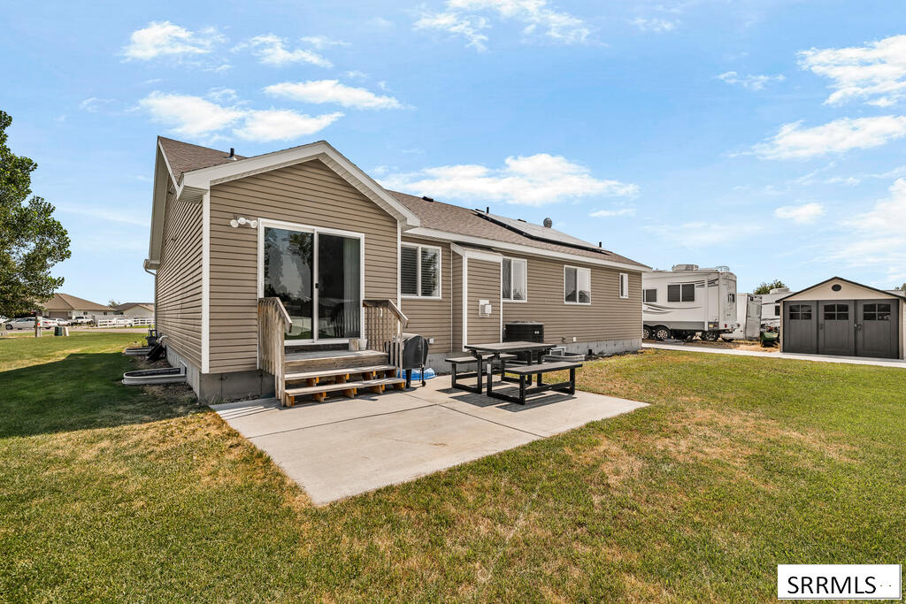 127 N 4010 E Property Photo 24