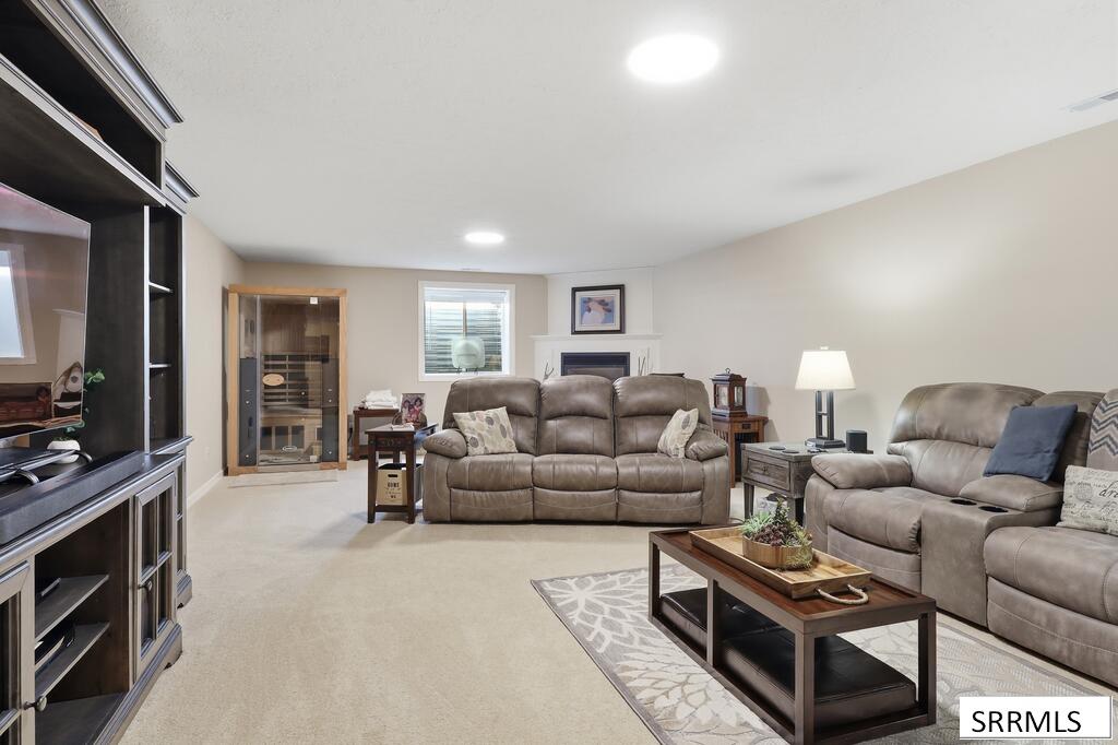 188 N 3500 E Property Photo 36