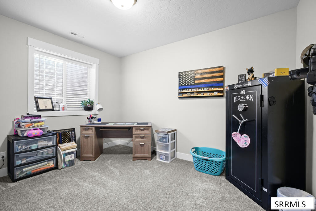 579 Periska Way Property Photo 40
