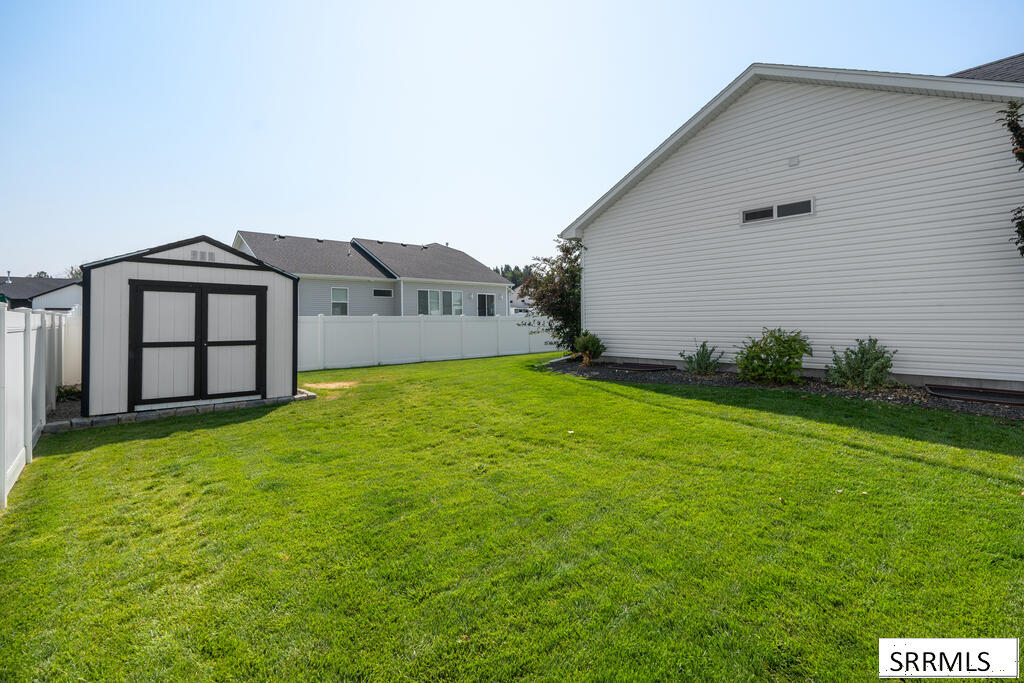 579 Periska Way Property Photo 46