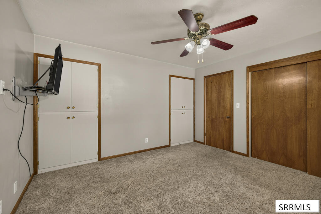 763 Grace Avenue Property Photo 13
