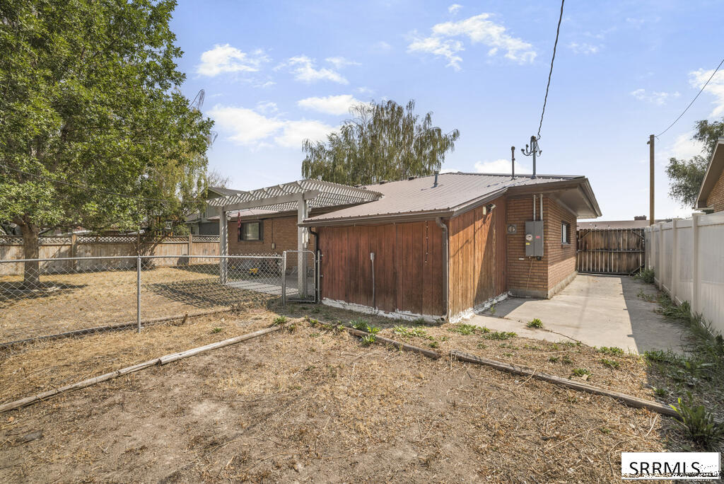 763 Grace Avenue Property Photo 27