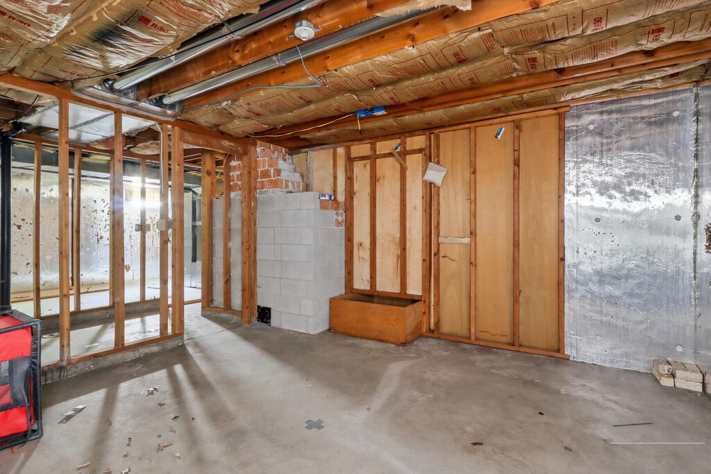 660 Garfield Property Photo 26