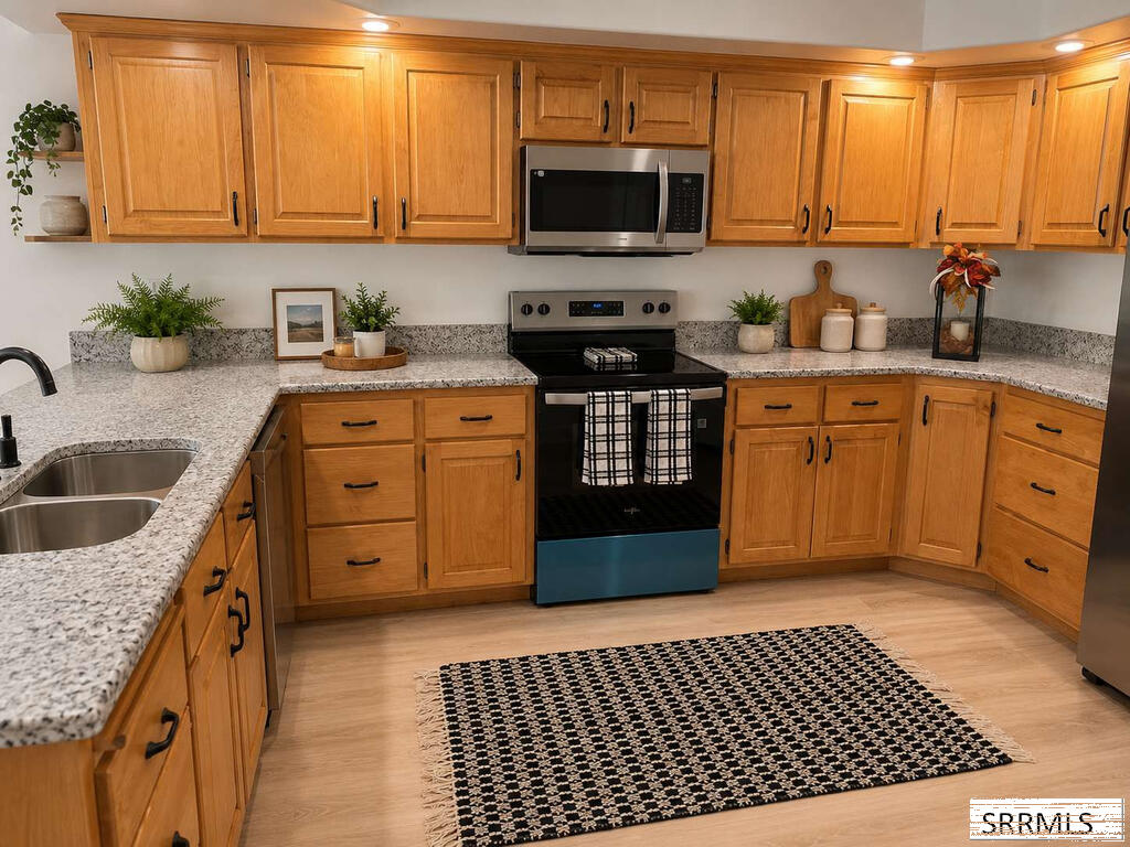 3826 Silverwood Circle Property Photo 7