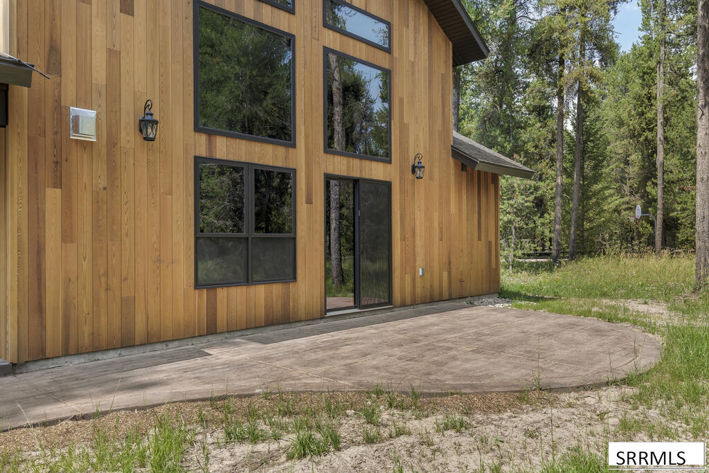 1527 Shadow Run Property Photo 6