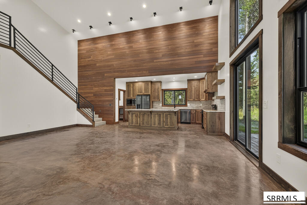 1527 Shadow Run Property Photo 21