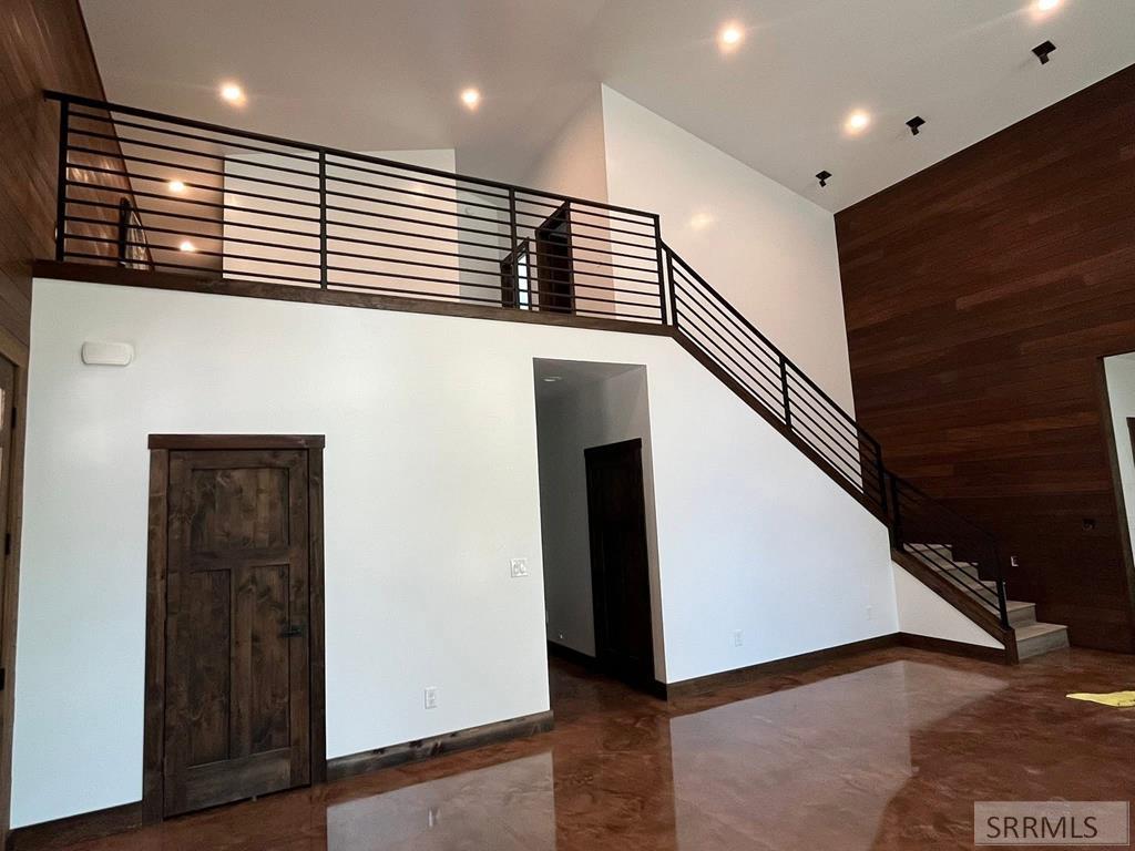 1527 Shadow Run Property Photo 22