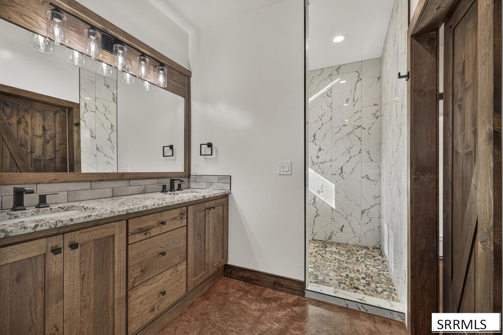 1527 Shadow Run Property Photo 26