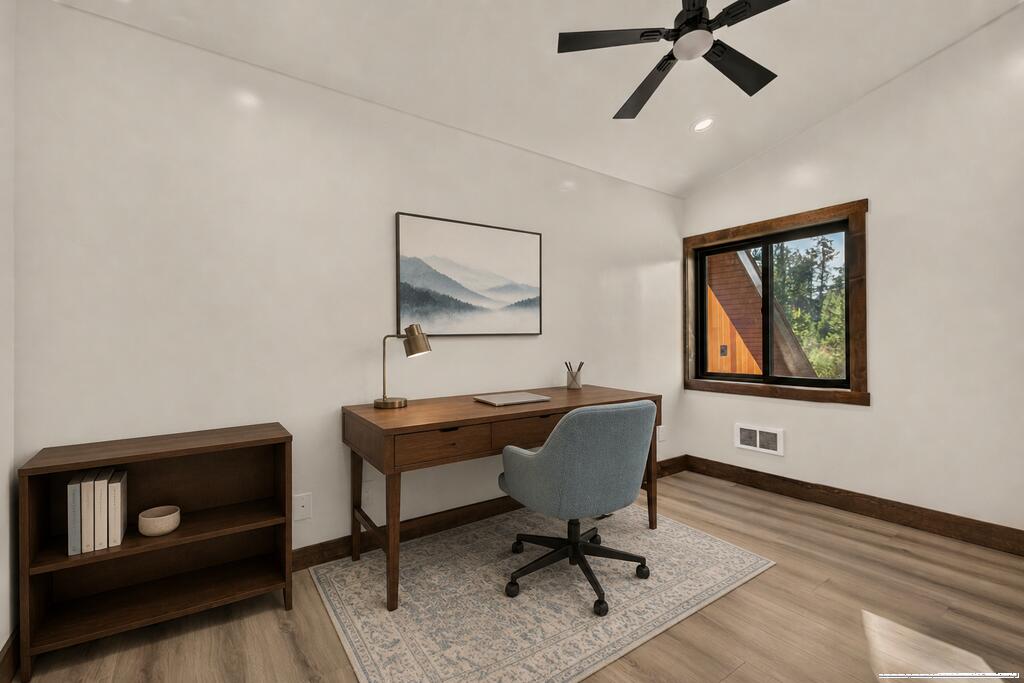 1527 Shadow Run Property Photo 33