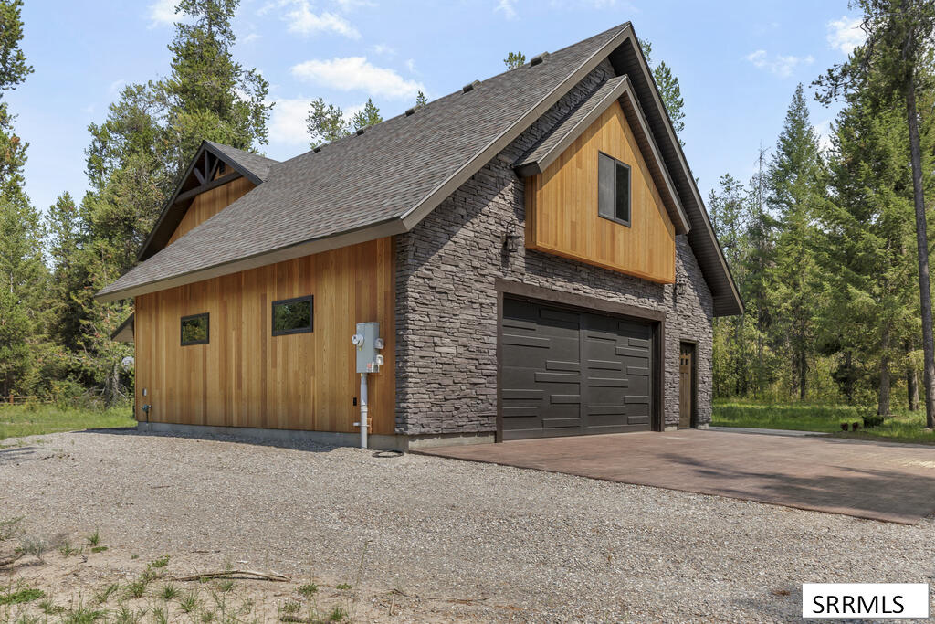 1527 Shadow Run Property Photo 45