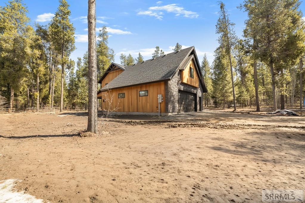 1527 Shadow Run Property Photo 47
