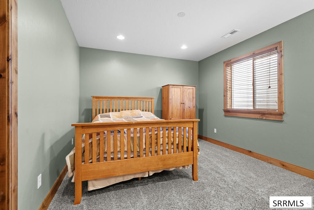 1033 N 1200 E Property Photo 48