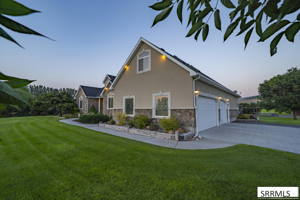 1033 N 1200 E Property Photo 64