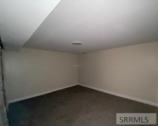700 Robins Avenue Property Photo 8