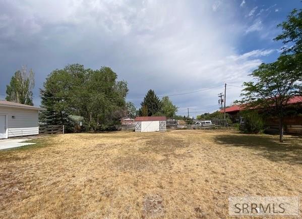 700 Robins Avenue Property Photo 11
