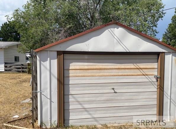 700 Robins Avenue Property Photo 13