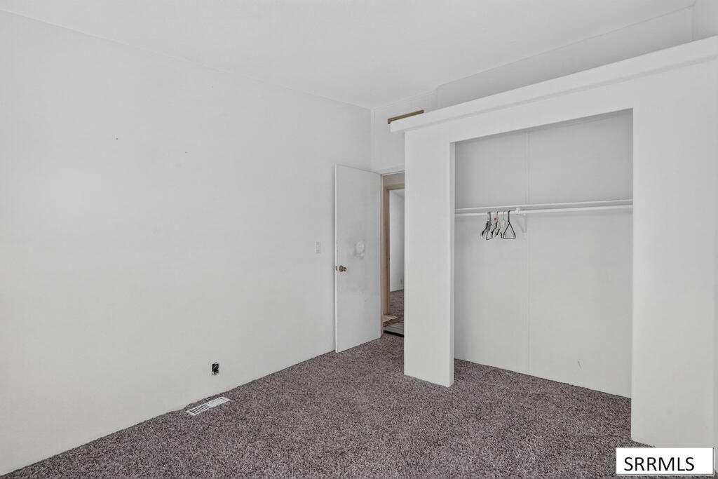 65 N 4700 E Property Photo 12