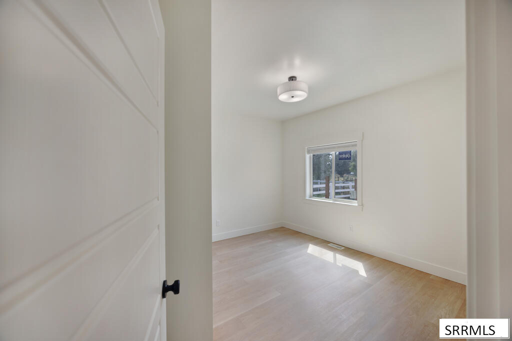 1362 Gary Drive Property Photo 9
