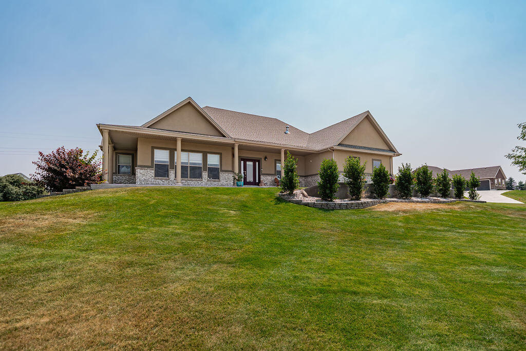 8065 S Blackhawk Drive Property Photo 3