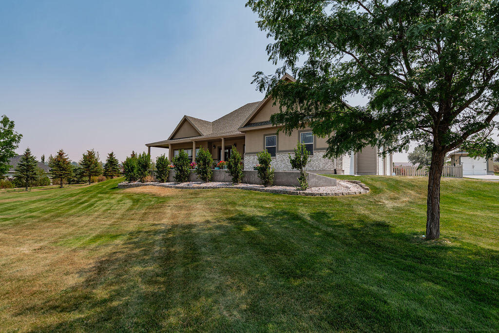 8065 S Blackhawk Drive Property Photo 4