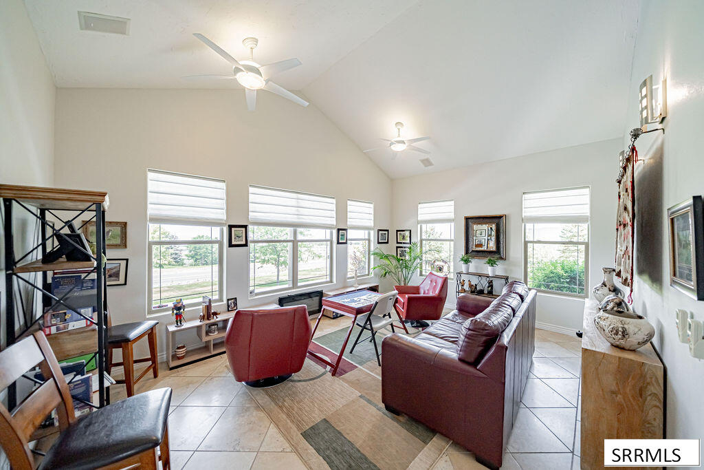 8065 S Blackhawk Drive Property Photo 14
