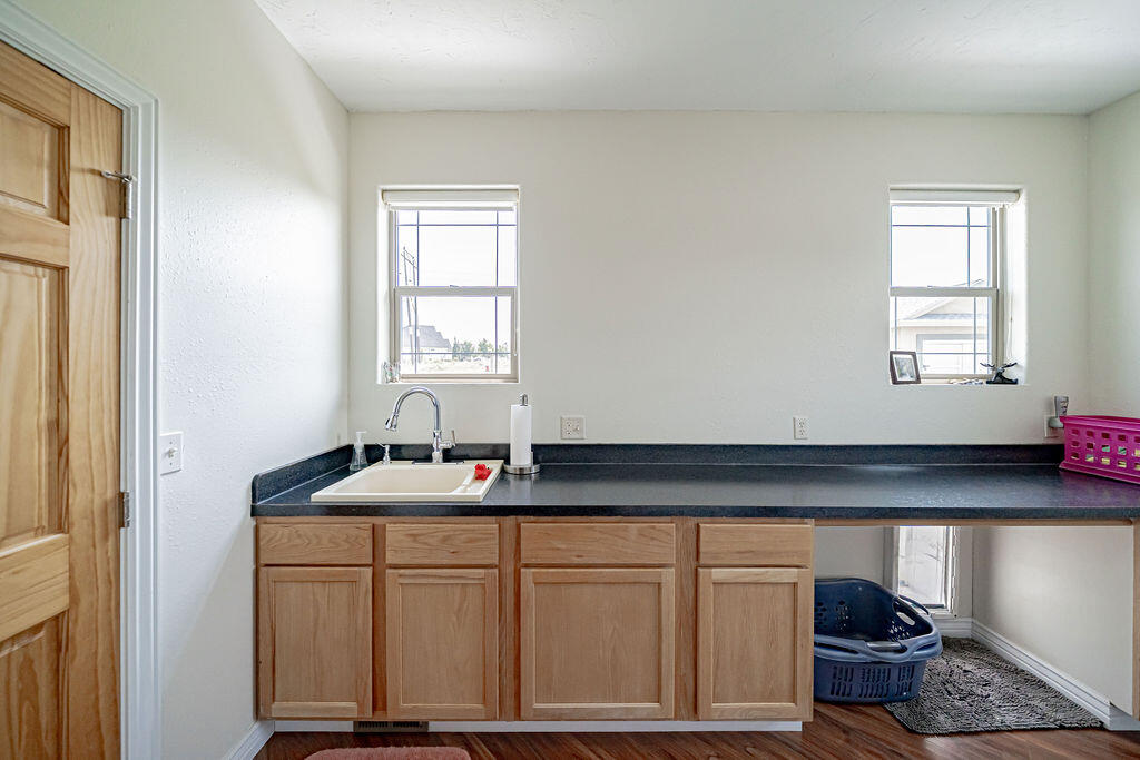 8065 S Blackhawk Drive Property Photo 35