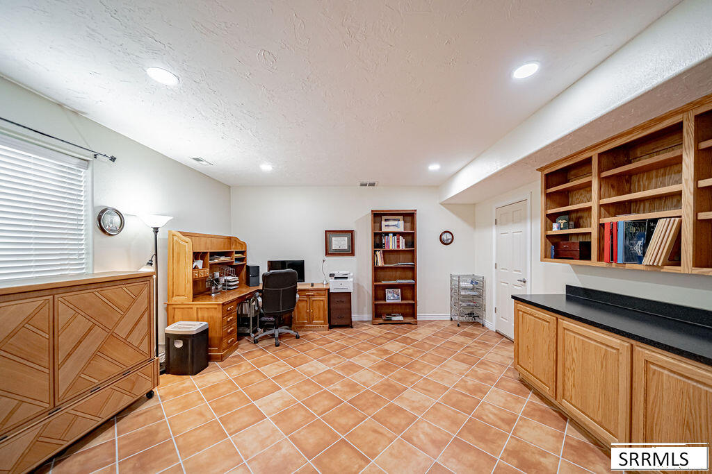 8065 S Blackhawk Drive Property Photo 62