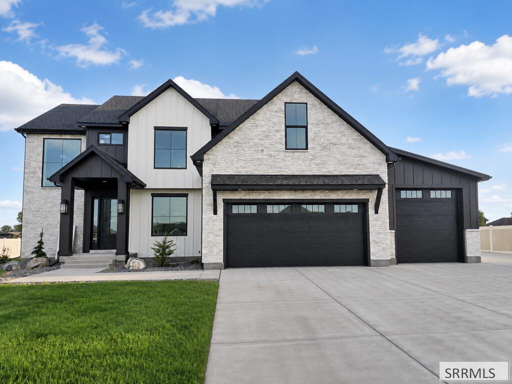2735 Granite Falls Drive Property Photo