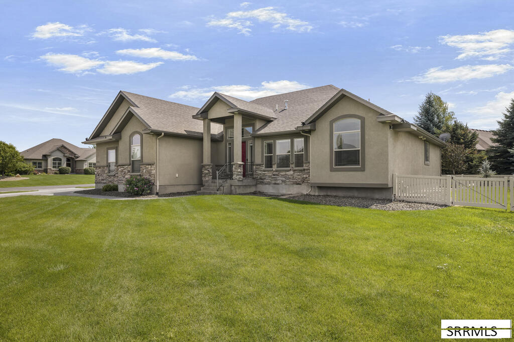 5970 Pheasant Drive Property Photo 3