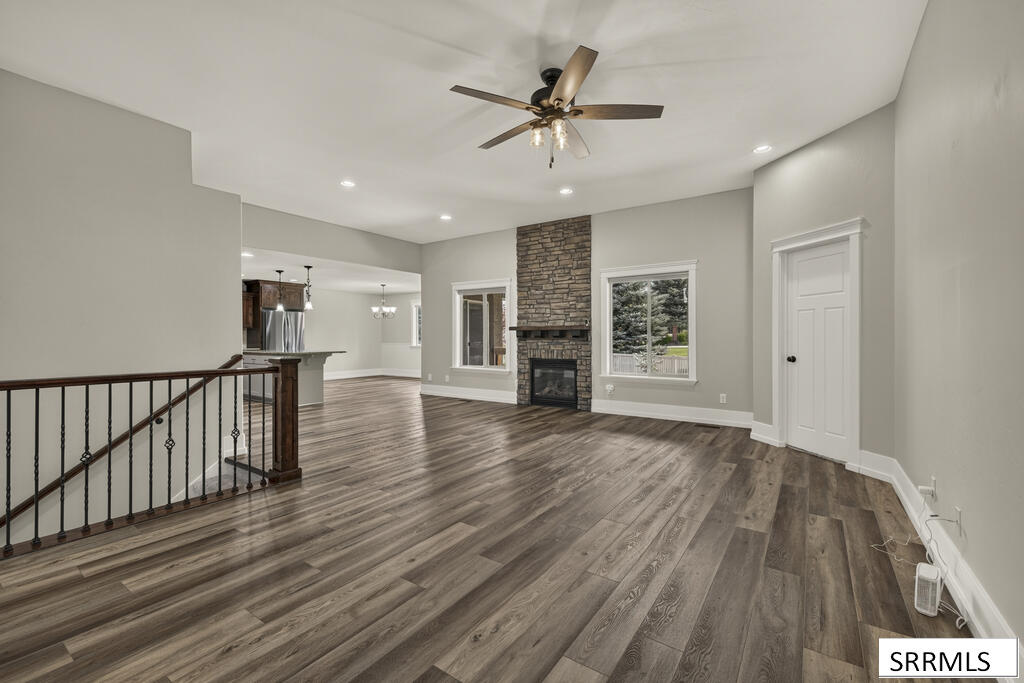 5970 Pheasant Drive Property Photo 11