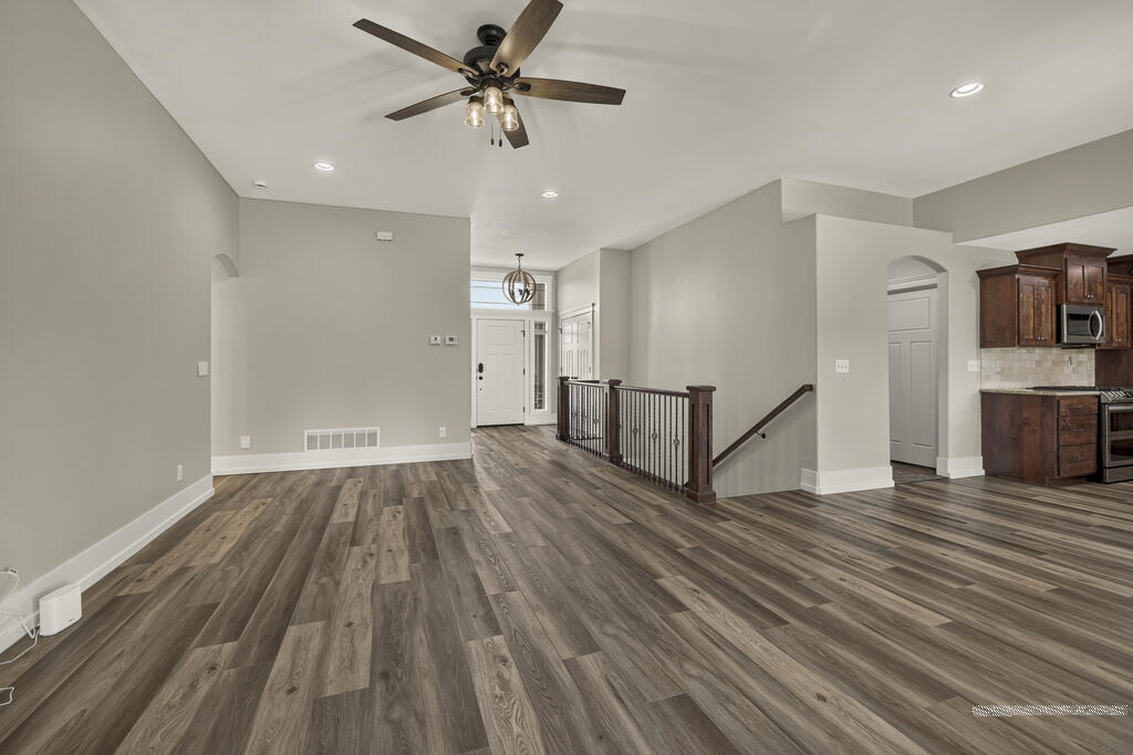 5970 Pheasant Drive Property Photo 13