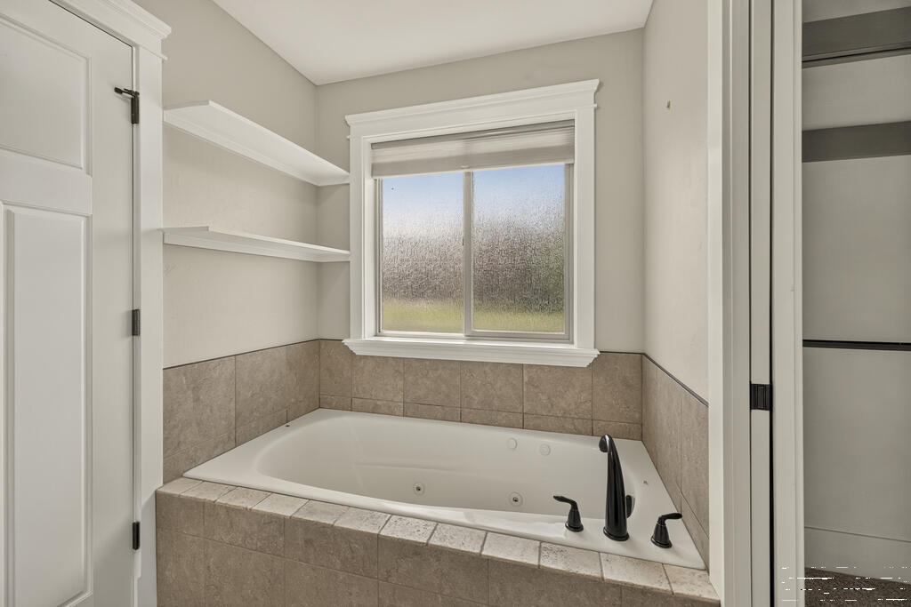 5970 Pheasant Drive Property Photo 27