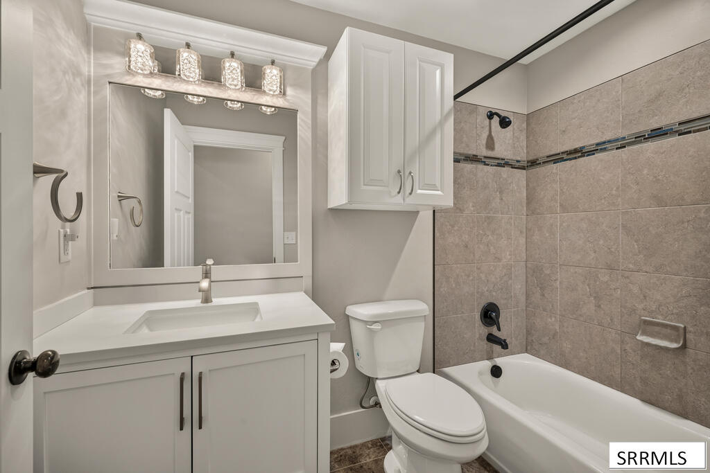 5970 Pheasant Drive Property Photo 32