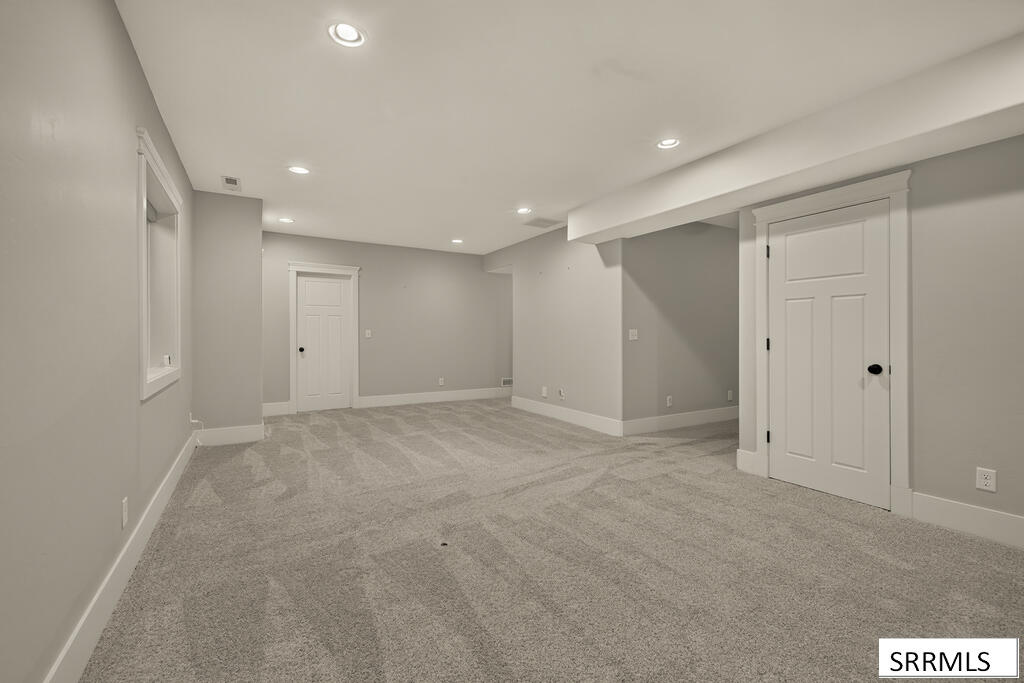 5970 Pheasant Drive Property Photo 34