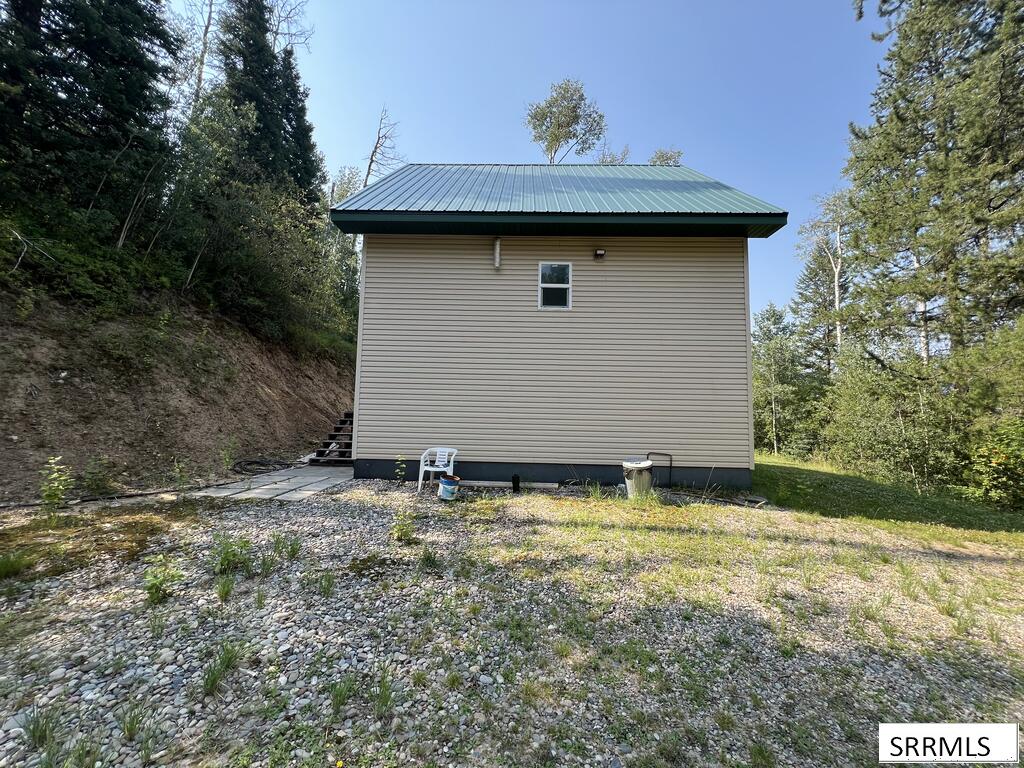 154 Lakeview Drive Property Photo 2