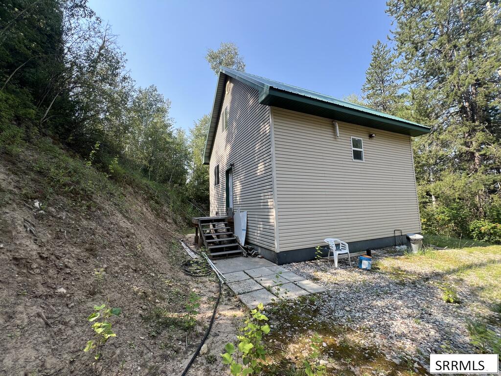 154 Lakeview Drive Property Photo 3