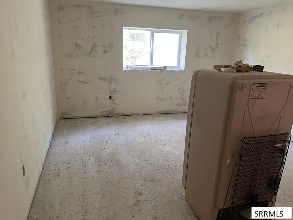 154 Lakeview Drive Property Photo 7